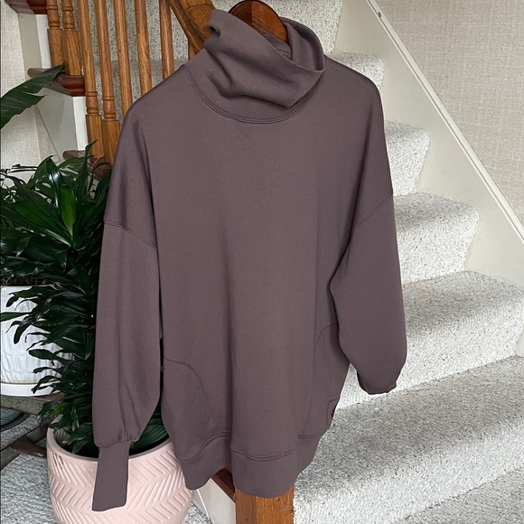 Free People Movement Slouchy Oversized Turtleneck Pullover Sweater Brown NEW - Picture 2 of 13